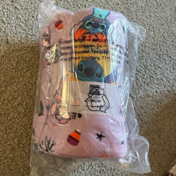 Disney Purple Halloween Blanket Stitch Design NEW Angel Trick or Treating - Picture 2 of 5